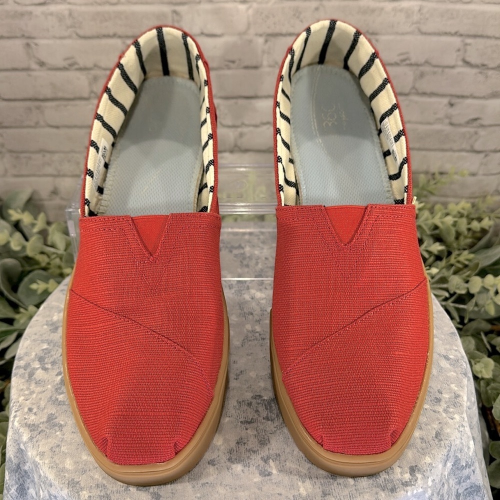TOMS “Heritage” Classic Red Alpargata Cupsole Slip-on Canvas Sneaker WMS 12❤️EUC - Picture 3 of 10
